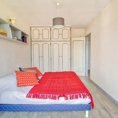 Fontmerle Furnished Διαμέρισμα *